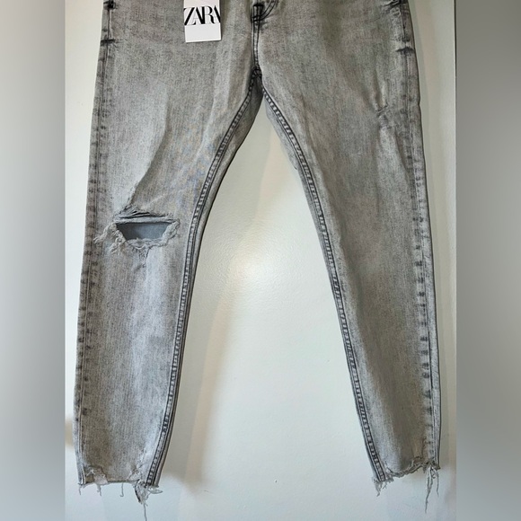 ZARA Gray Distressed Skinny Fit Denim Jeans - Picture 3 of 14